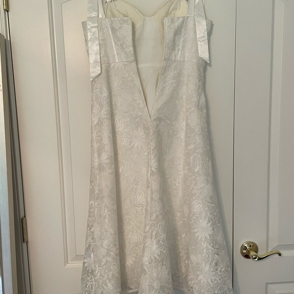 Lace bustier rehearsal dinner midi dress - Picture 3 of 10